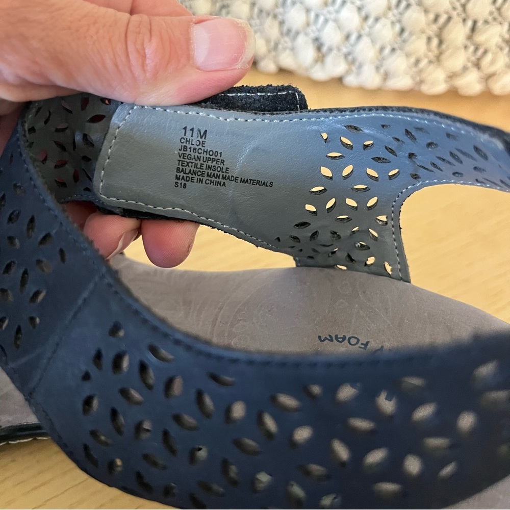 Jbu Chloe Memory Foam Wedge Sandal 11m - image 5